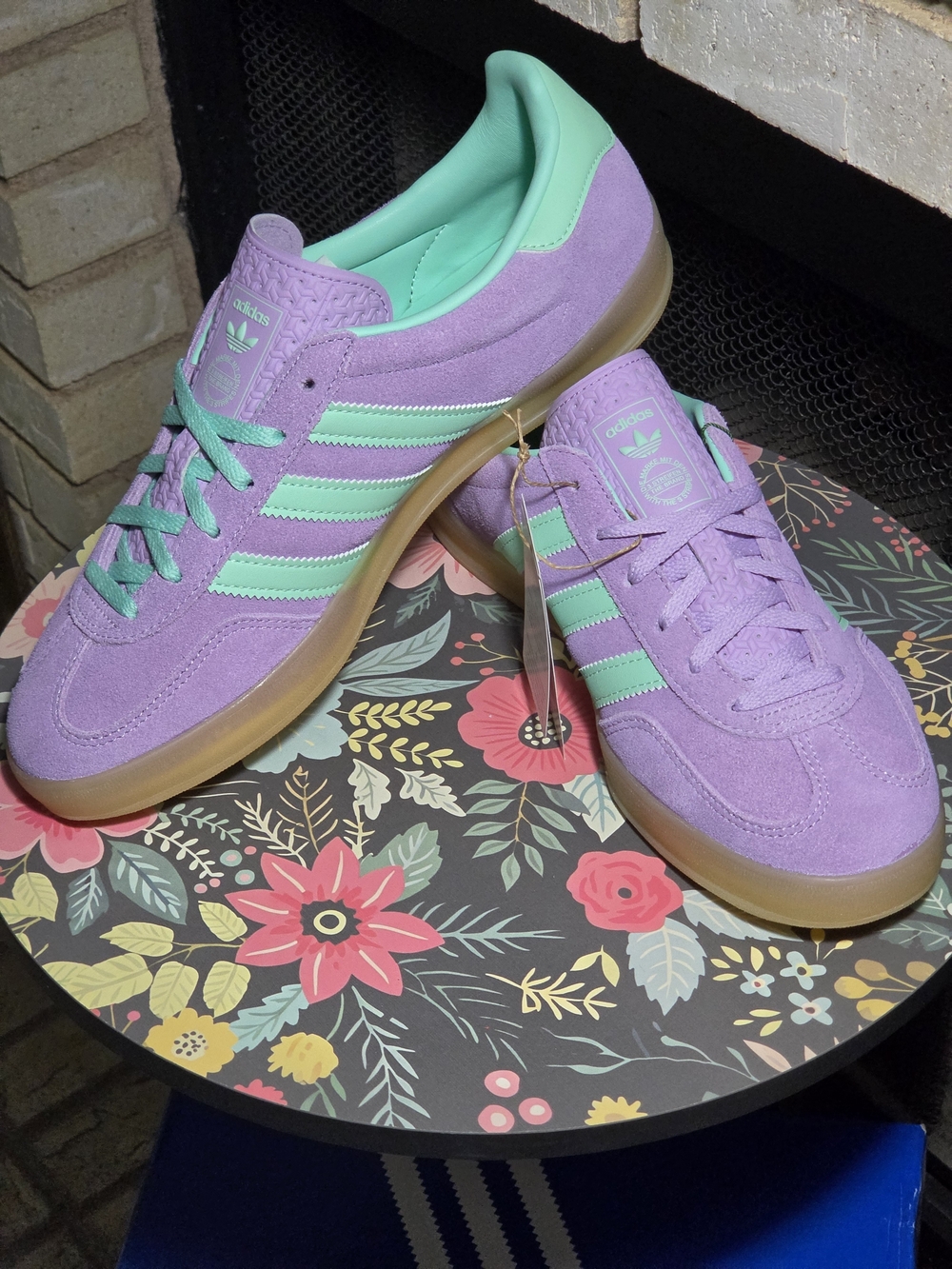 Brand New Adidas Women’s Gazelle Suede Sneakers in Lavender Mint
